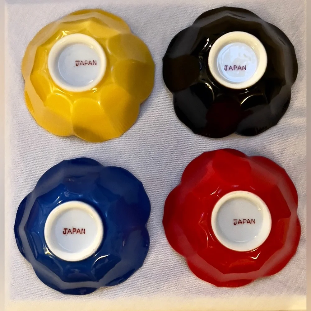 Rare Vtg MCM Japanese Porcelain Lotus Bowls Primary Colors Set of 4 Rare Mint